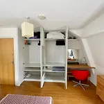 Apartment Bright 1 Double Bed Near Cabot Circus