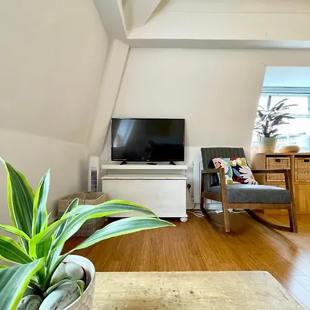 Bright 1 Bed Flat Near Cabot Circus * Bristol