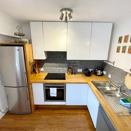 Apartment Bright 1 Bed Flat Near Cabot Circus Bristol