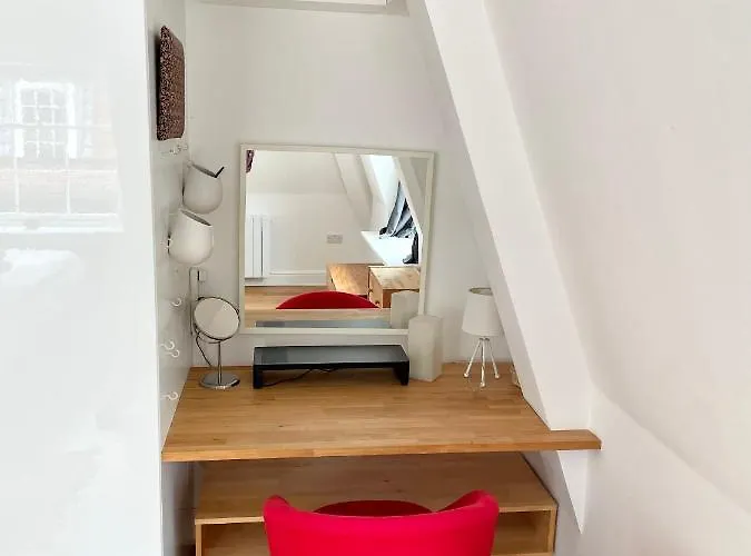 Bright 1 Bed Flat Near Cabot Circus Apartmán *